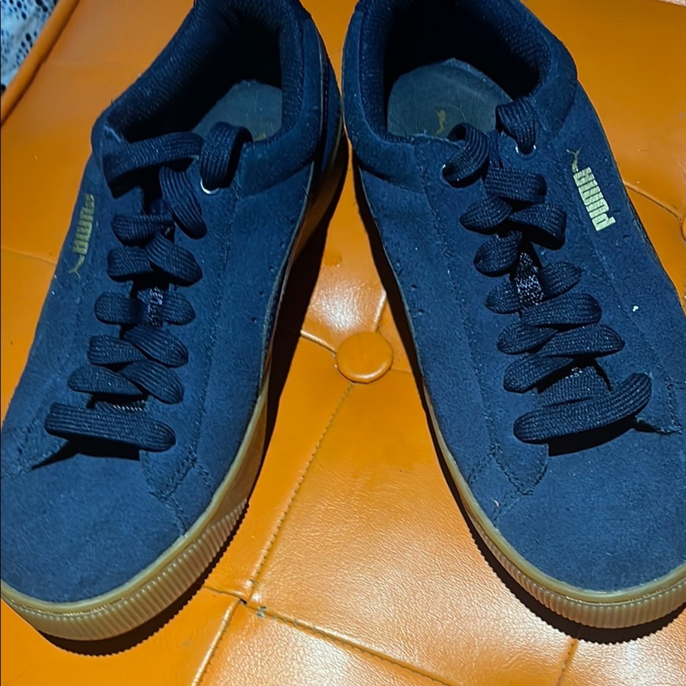 Puma Blue Athletic Shoes Suede Low-Top Design